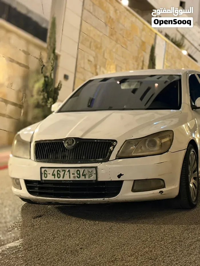 Skoda 2008 2008 photo 2
