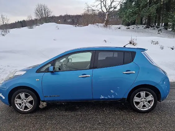 Nissan Leaf 2012 photo 4