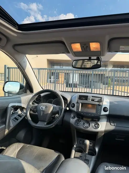 Toyota Rav4 2009 photo 3
