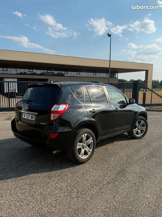 Toyota Rav4 2009 photo 2