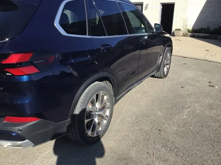 BMW X5 2025 photo 2