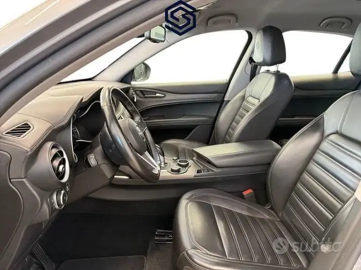 Alfa Romeo Stelvio 2019 photo 2