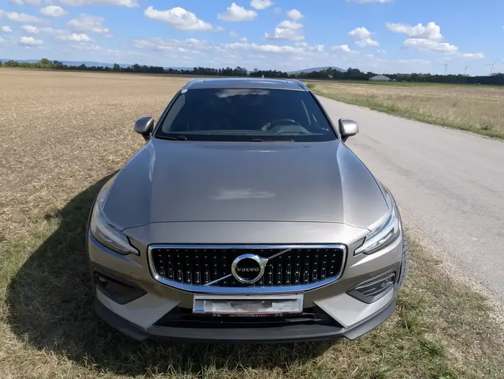 Volvo V60 2019 photo 3