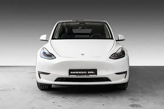 Tesla Model Y 2021 photo 3