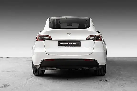 Tesla Model Y 2021 photo 5