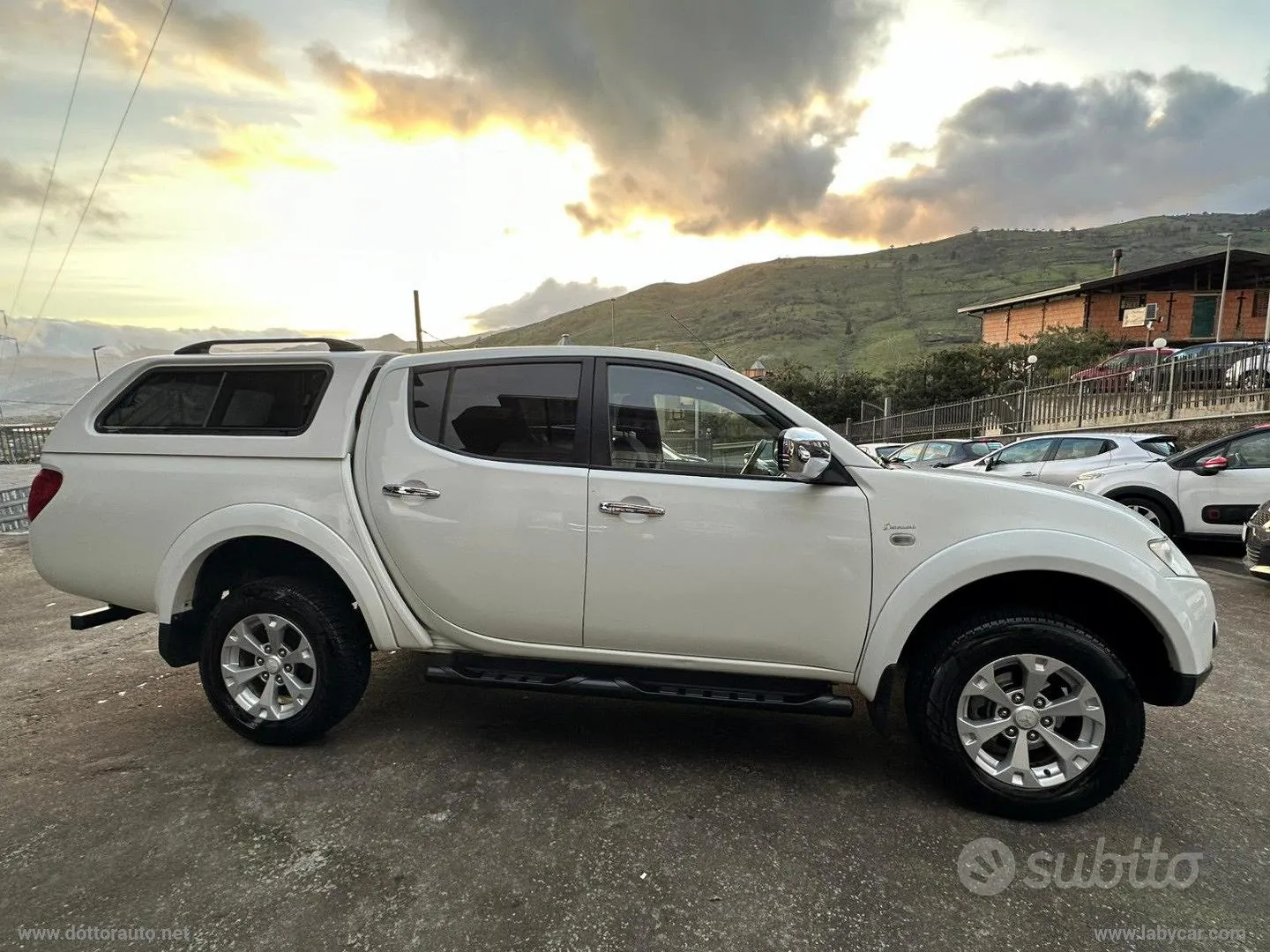 Mitsubishi L200 2012 photo 4