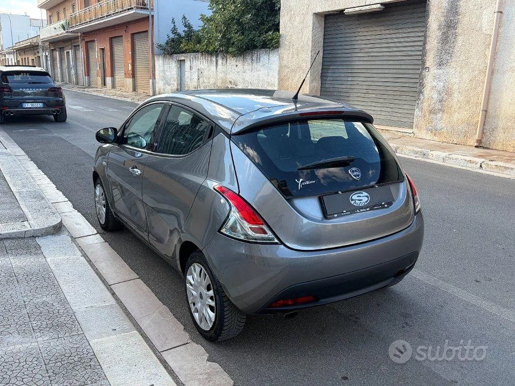Lancia Ypsilon 2013 photo 4
