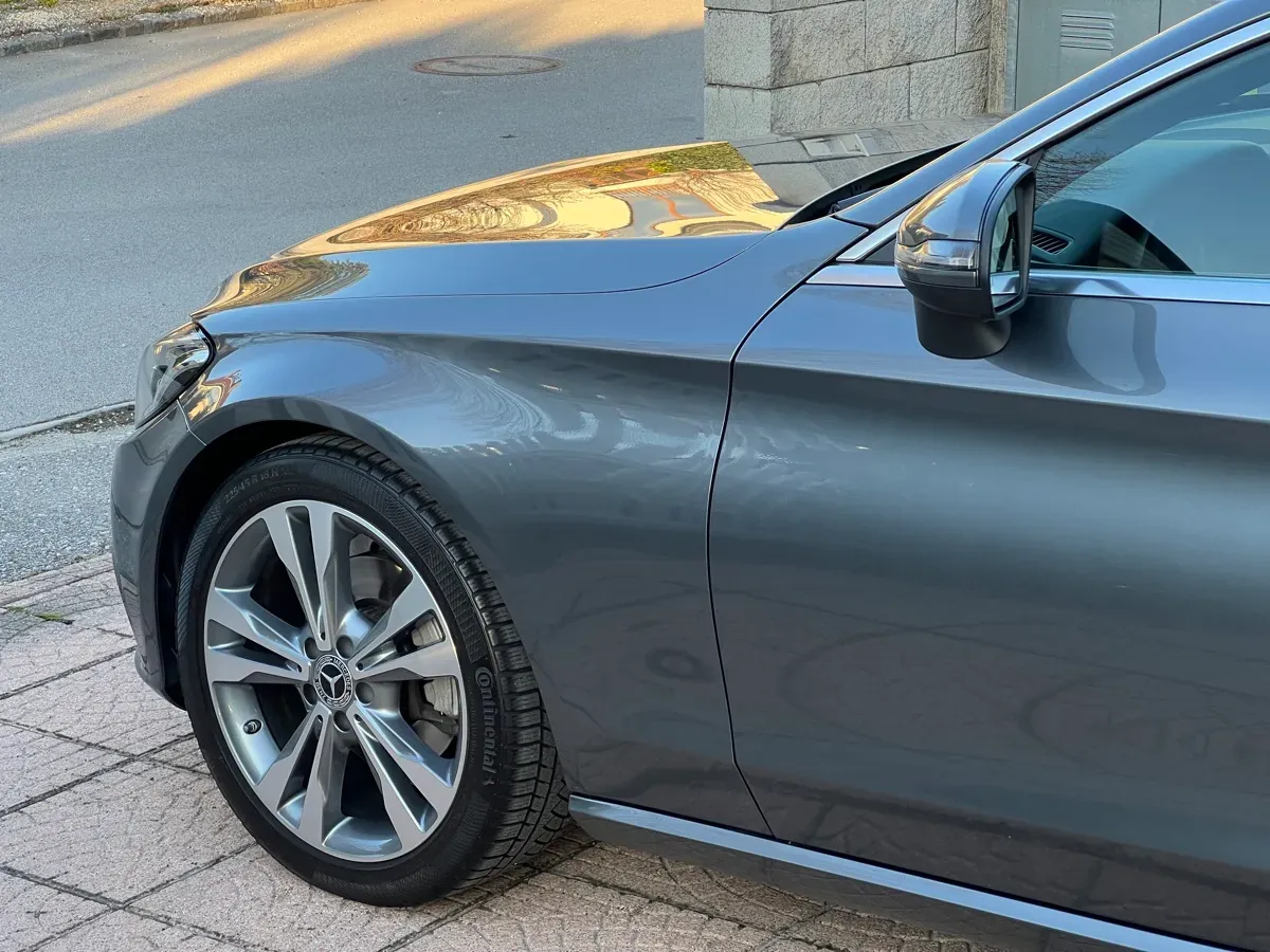 Mercedes-Benz C-Class 2018 photo 3