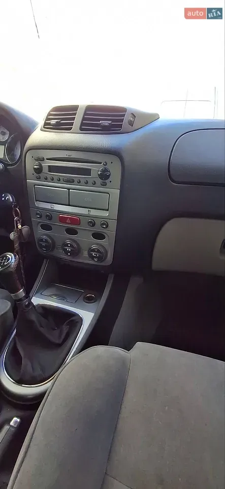 Alfa Romeo 147 2007 photo 5