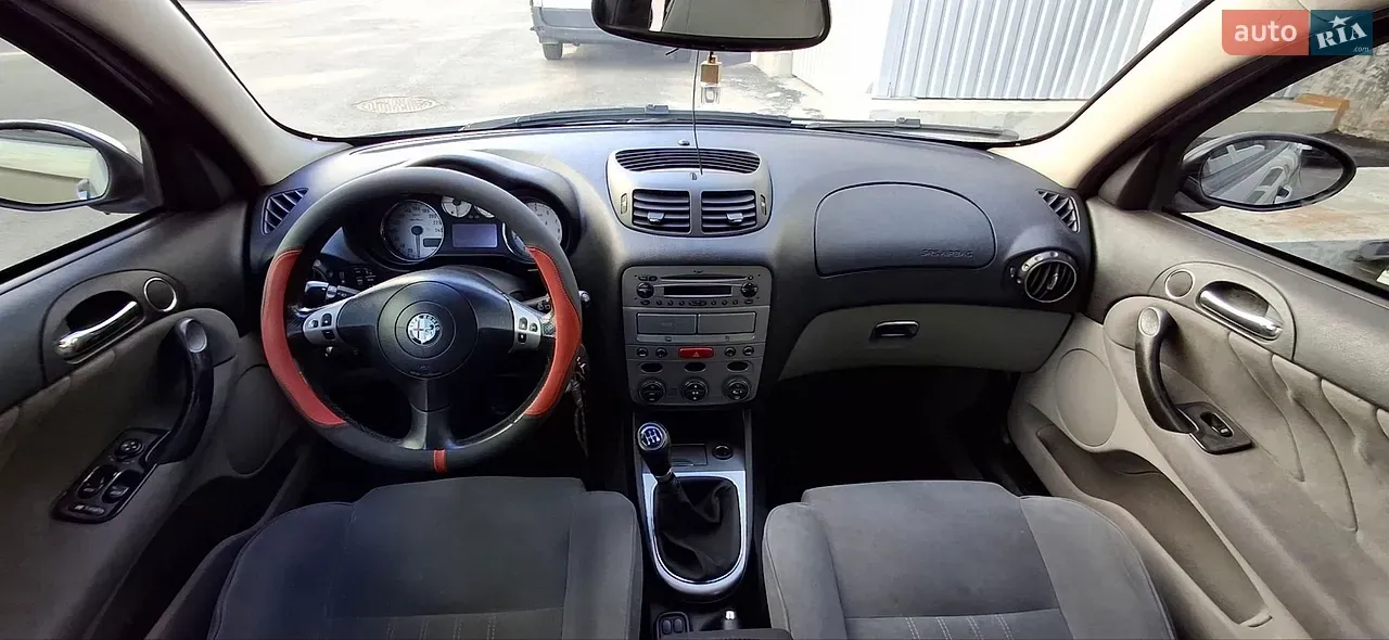 Alfa Romeo 147 2007 photo 2