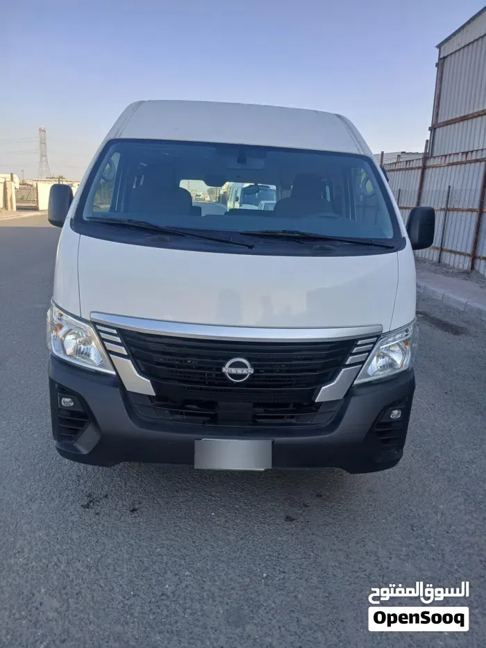 Nissan Urvan 2023 photo 3