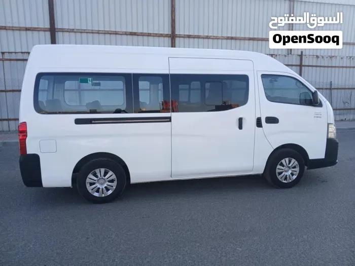 Nissan Urvan 2023 photo 2