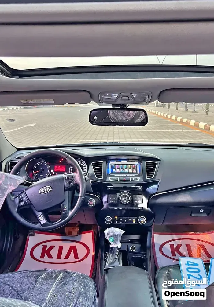 Kia Cadenza 2010 photo 2