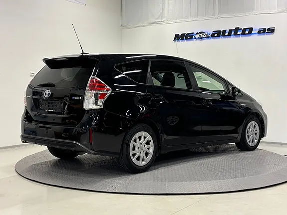 Toyota Prius 2018 photo 4