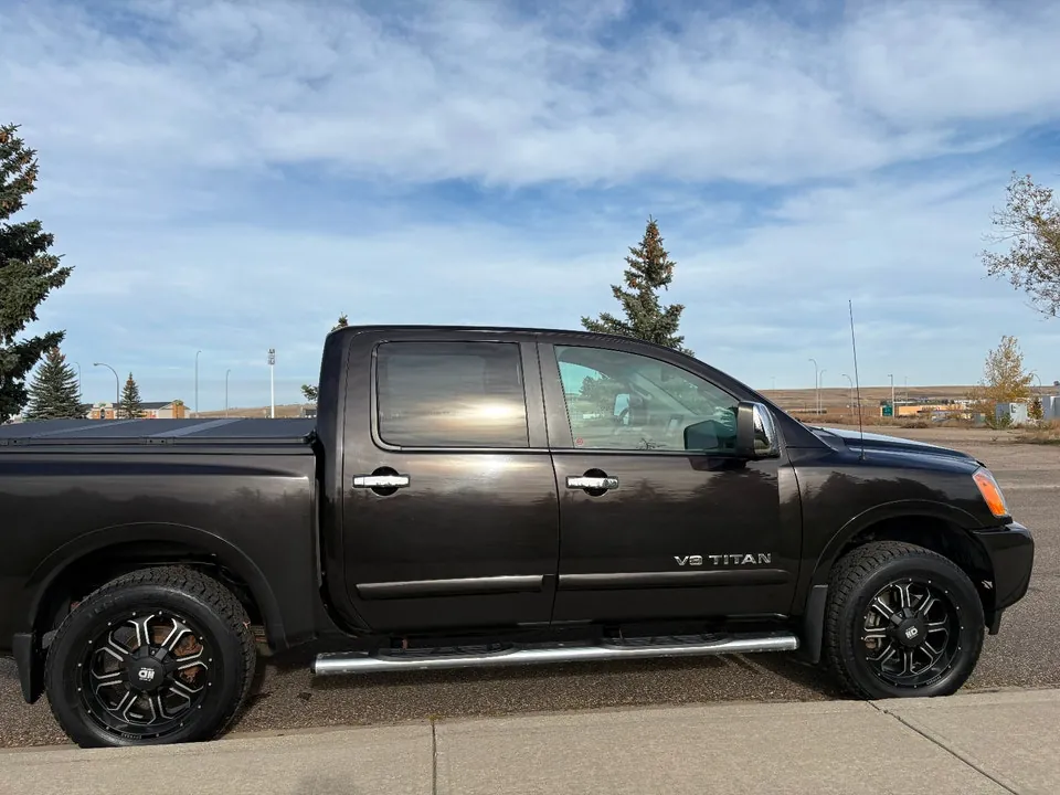Nissan Titan 2015 photo 3