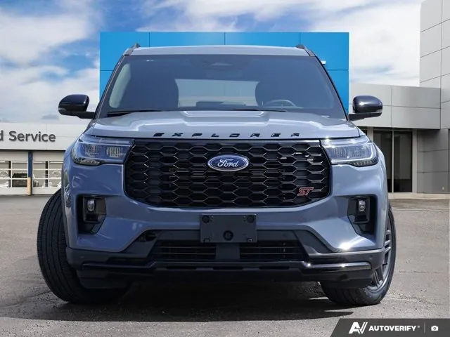 Ford Explorer 2025 photo 2