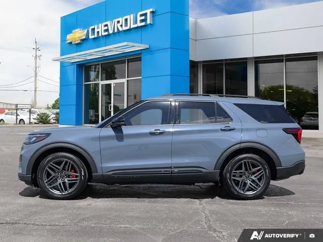 Ford Explorer 2025 photo 3