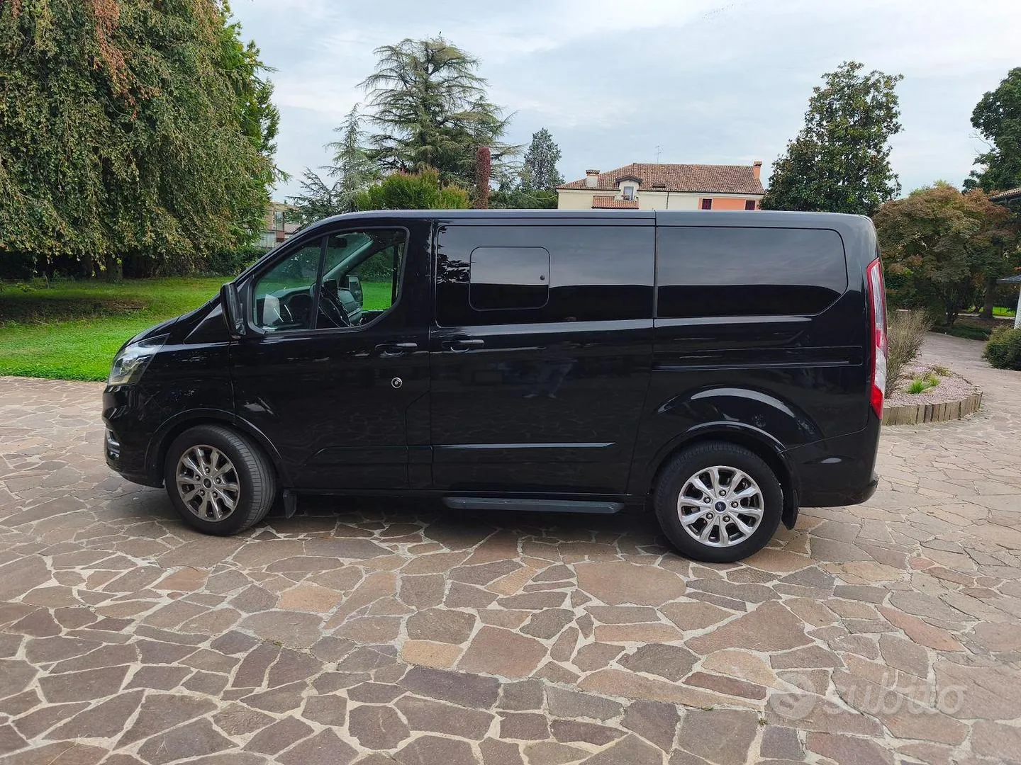 Ford Tourneo Custom 2019 photo 4
