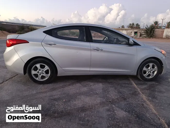 Hyundai Elantra 2012 photo 4