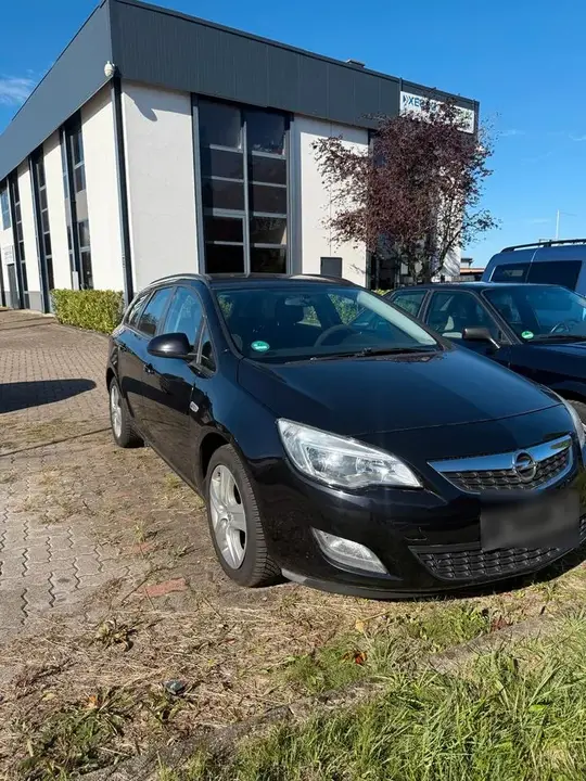 Opel Astra J