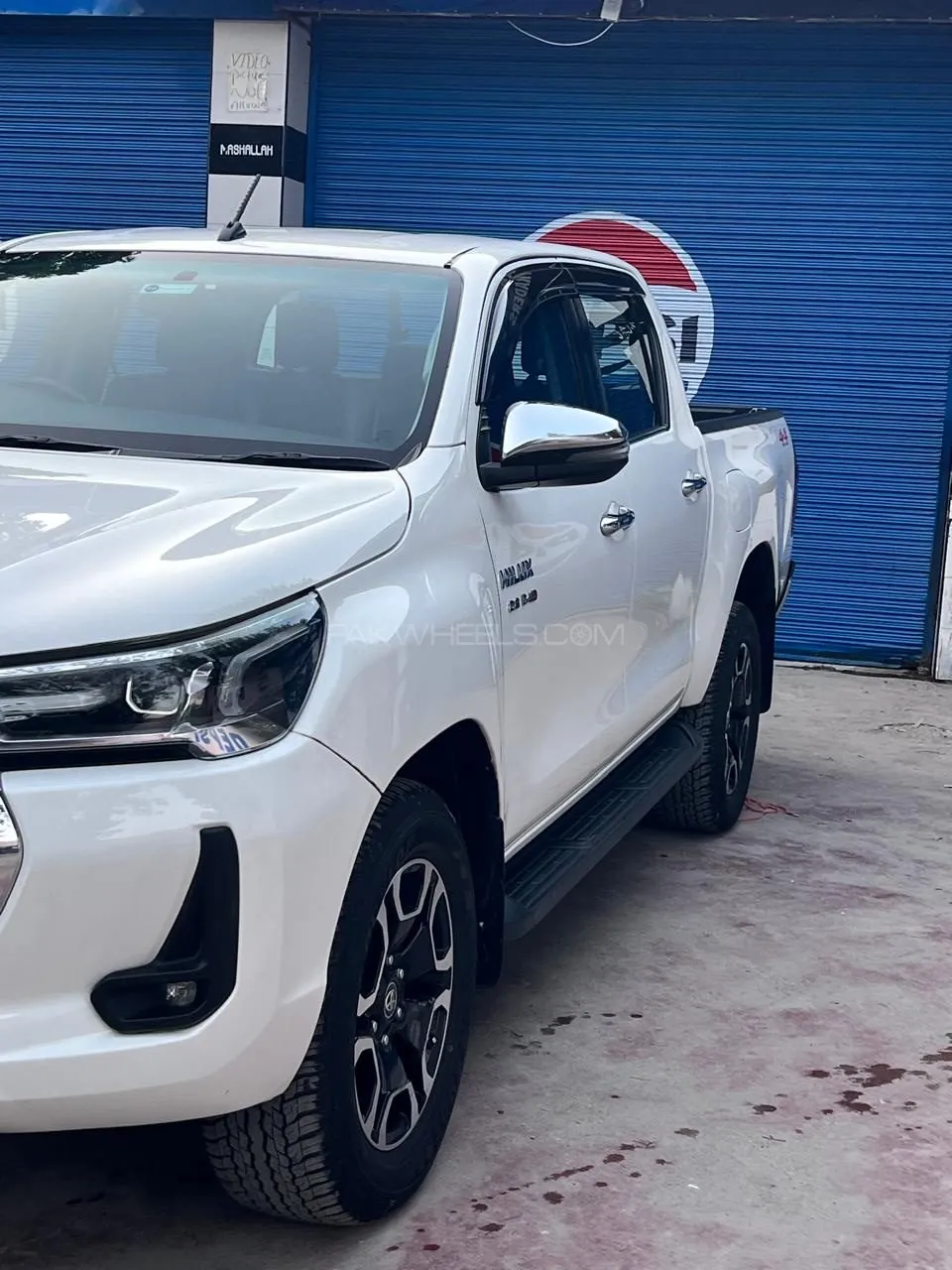Toyota Hilux