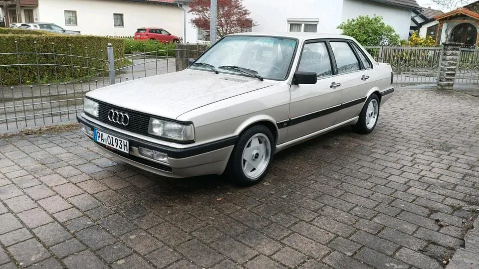 Audi 90