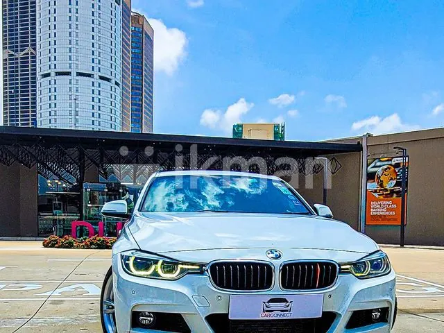 BMW 318I