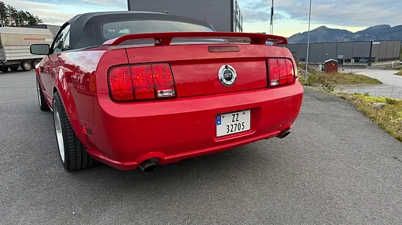 Ford Mustang 2005 photo 5