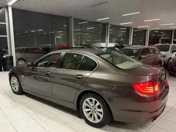 BMW 520D 2011 photo 2