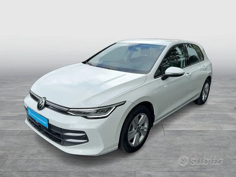 Volkswagen Golf 2025 photo 4