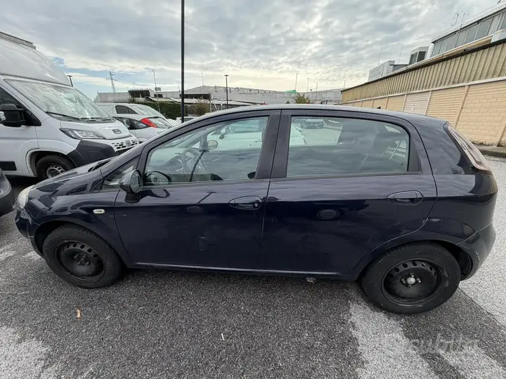 Fiat Punto 2013 photo 4