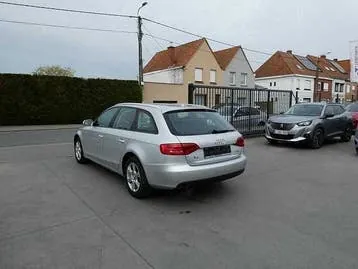 Audi A4 Avant 2010 photo 3