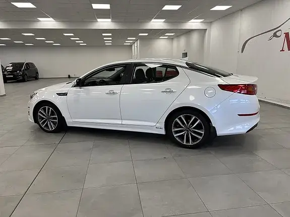 Kia Optima 2015 photo 5