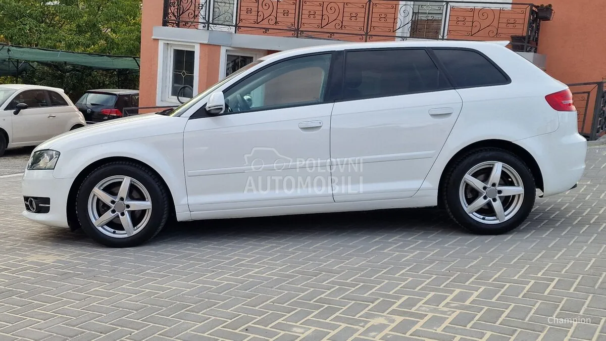 Audi A3 2011 photo 4