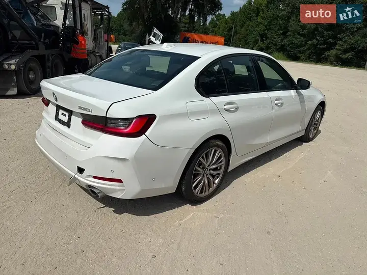 BMW 3 Series 2023 photo 4
