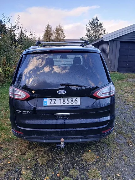 Ford Galaxy 2016 photo 2