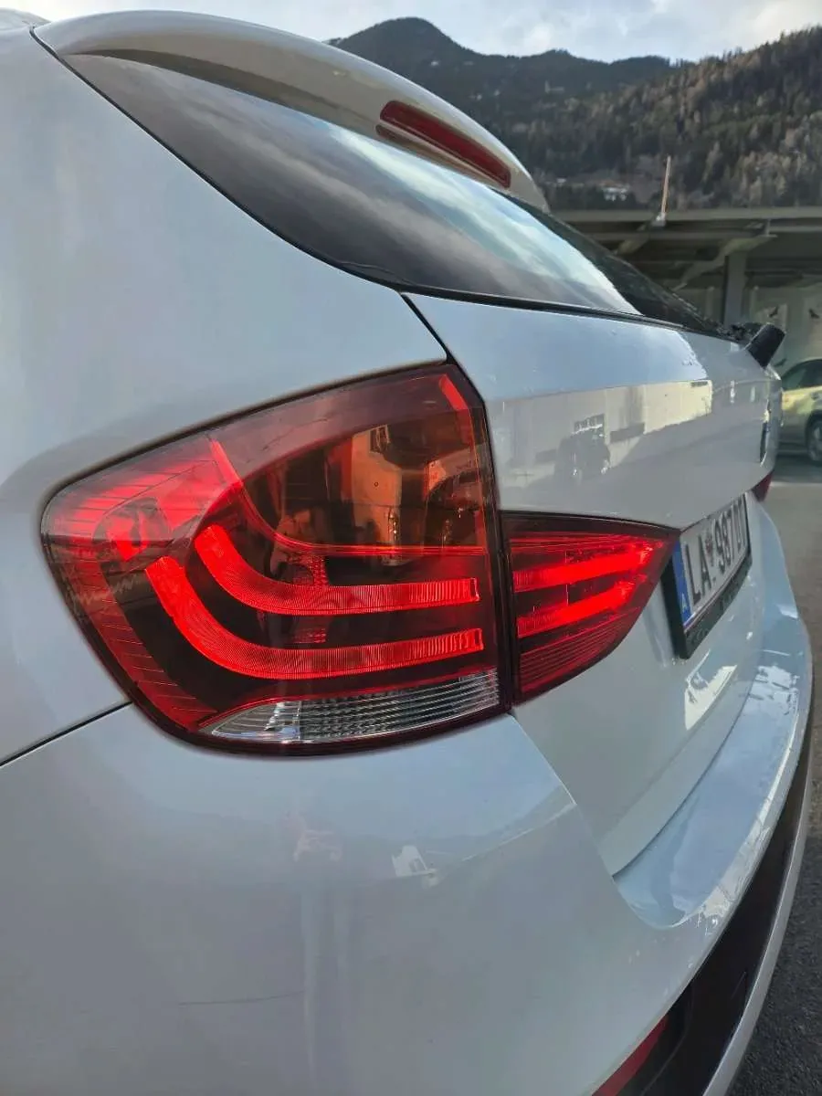 BMW X1 2011 photo 3