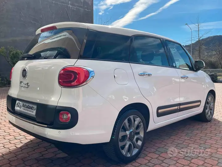Fiat 500L 2014 photo 2