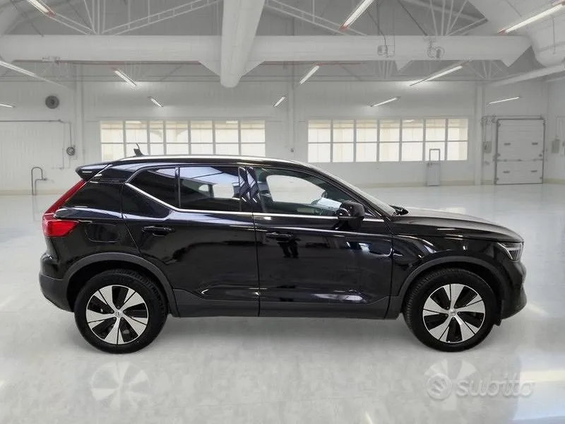 Volvo Xc40 2022 photo 3