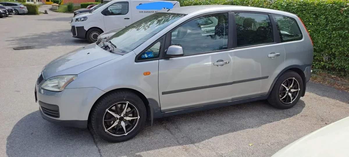 Ford Focus 2004 photo 2