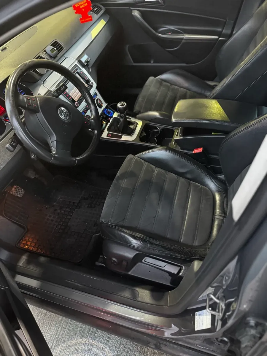 Volkswagen Passat 2008 photo 2