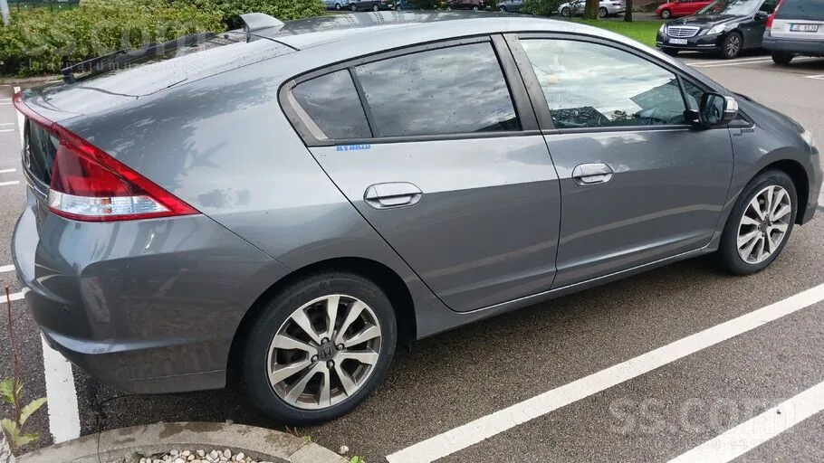 Honda Insight 2015 photo 4