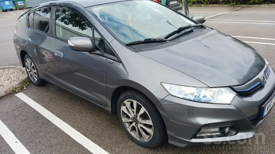 Honda Insight 2015 photo 2