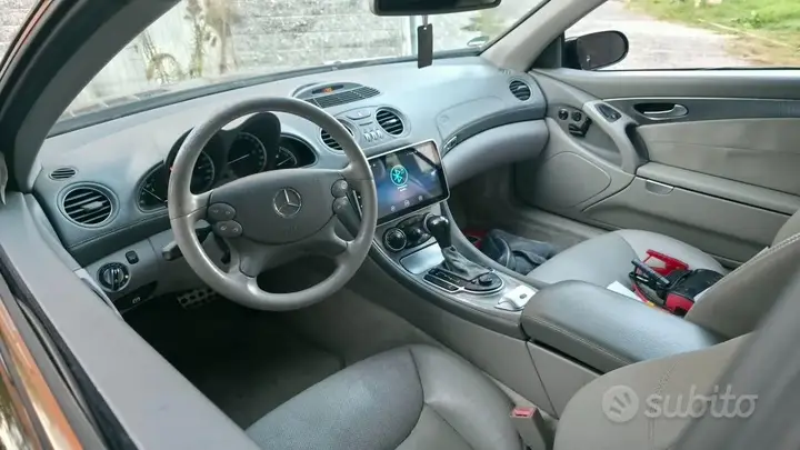 Mercedes-Benz Sl 2005 photo 2