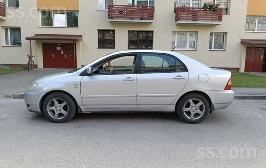 Toyota Corolla Verso 2005 photo 5
