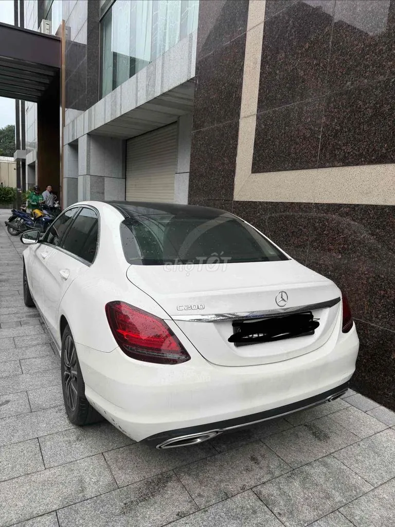 Mercedes-Benz C-Class 2019 photo 2