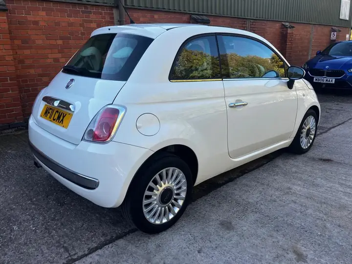 Fiat 500 2011 photo 2