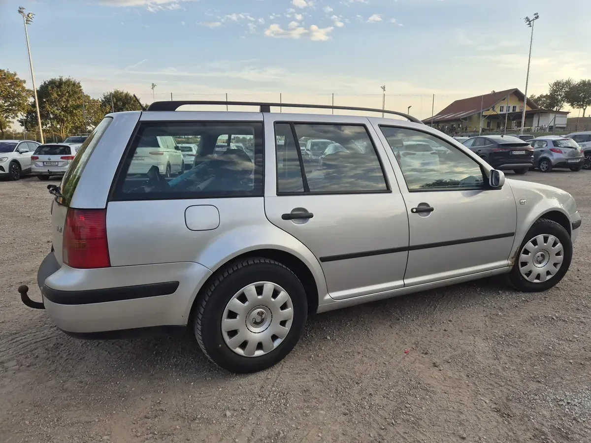 Volkswagen Golf 2006 photo 2