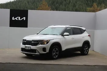 Kia Seltos 2024 photo 3