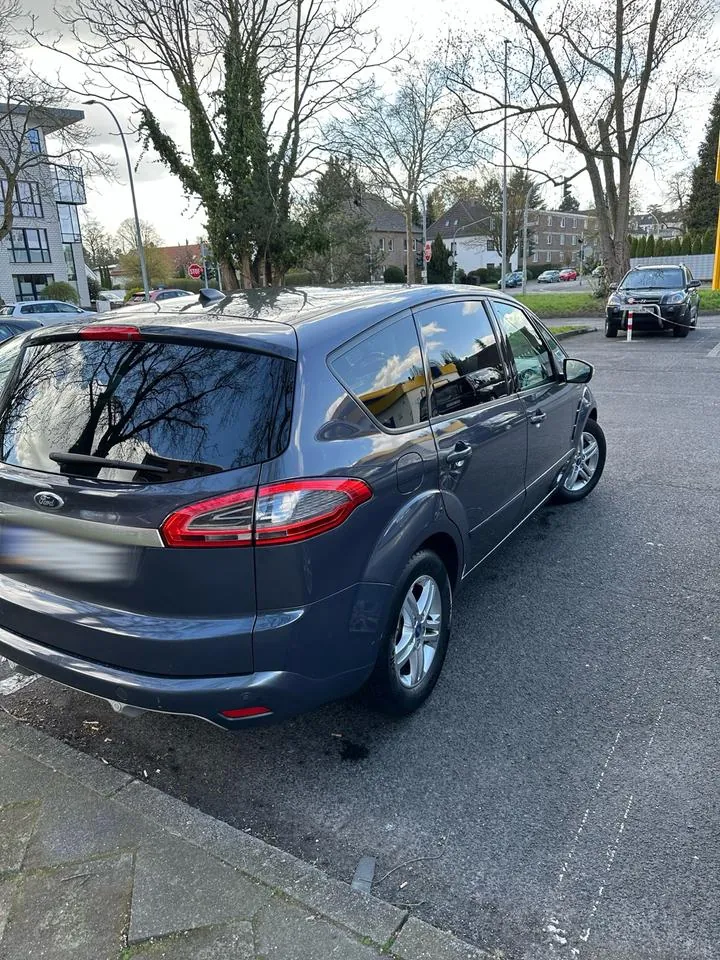 Ford S-Max